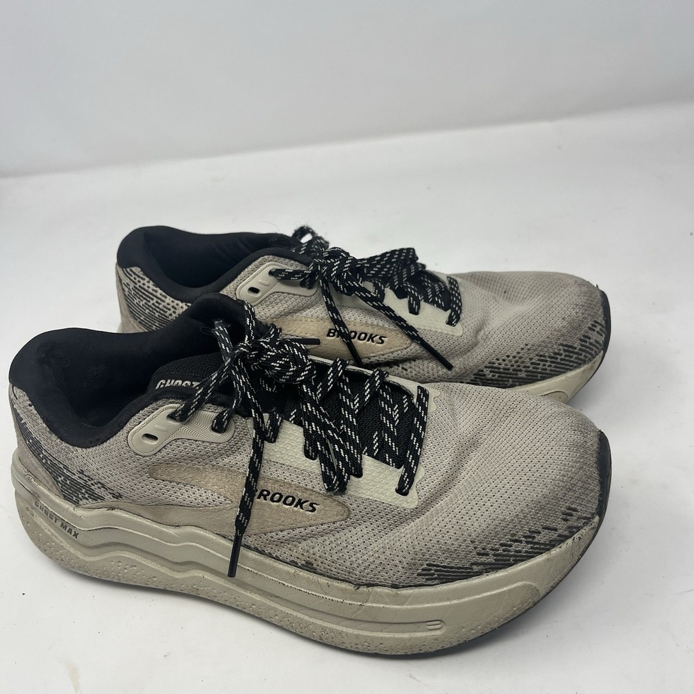 Brooks Ghost Max 2 Women's Size 8 B (Medium) Running Shoes Pelican Black